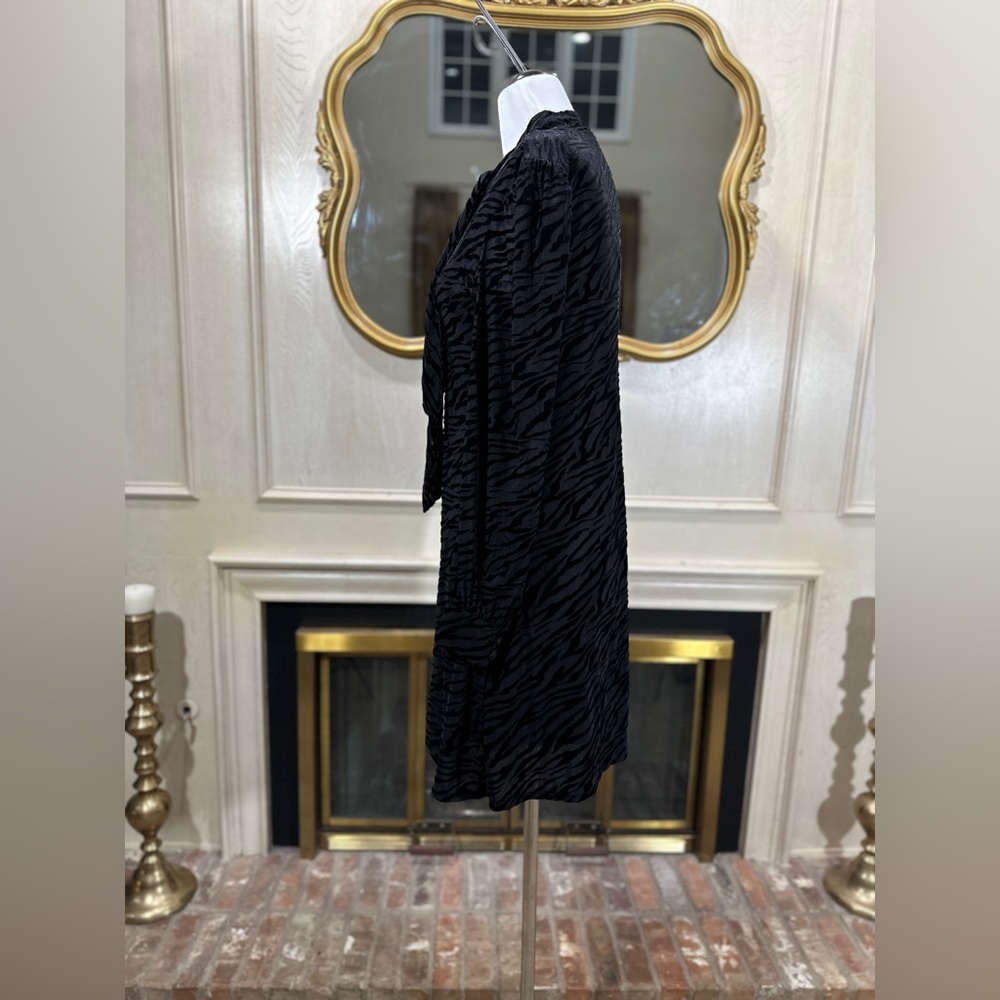 Calvin Klein Black Flocked Animal Print‎ Stretch Dress Size 10 | Tie Neck - Picture 2 of 7